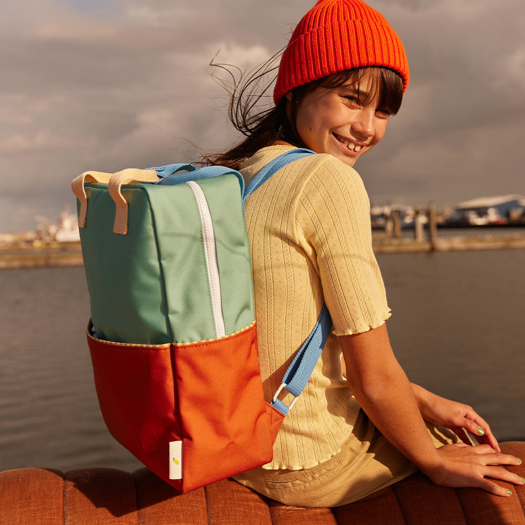 1802275-sticky-lemon-rugzak-colourblocking-aquatic-green-shipwreck-rust-38-cm_2