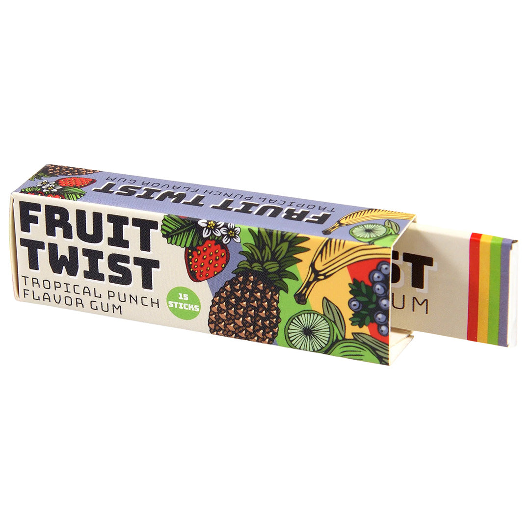 De deels geopende verpakking van de fopkauwgom met een 'Fruit Twist' design.