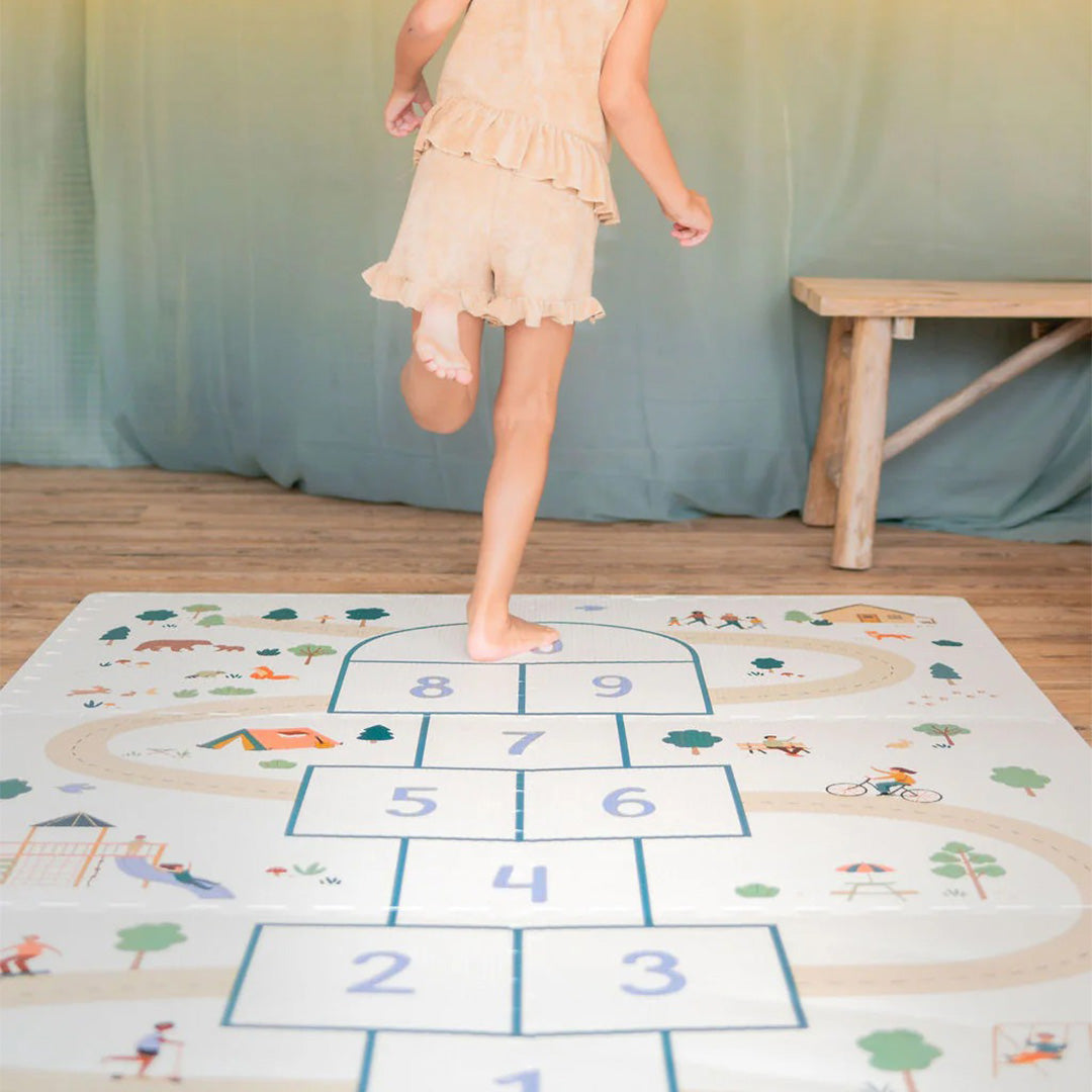 4895250601574 | play&go 3-in-1 foam speelmat tiloo - hopscotch - 120x180 cm | 8