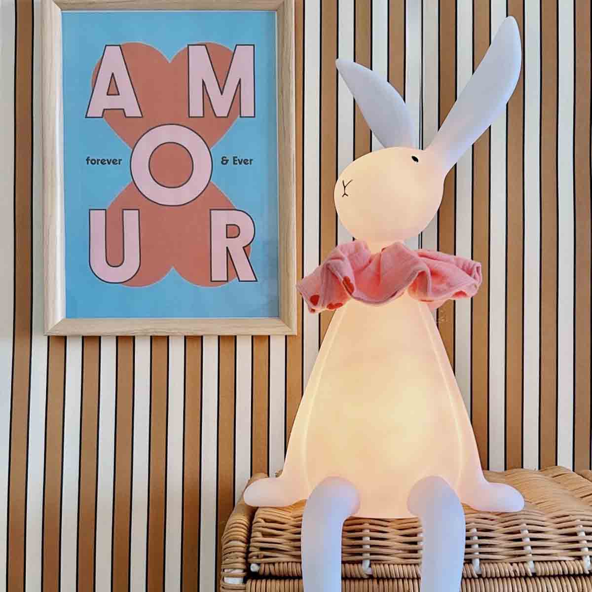 rose in april veilleuse joseph the bunny