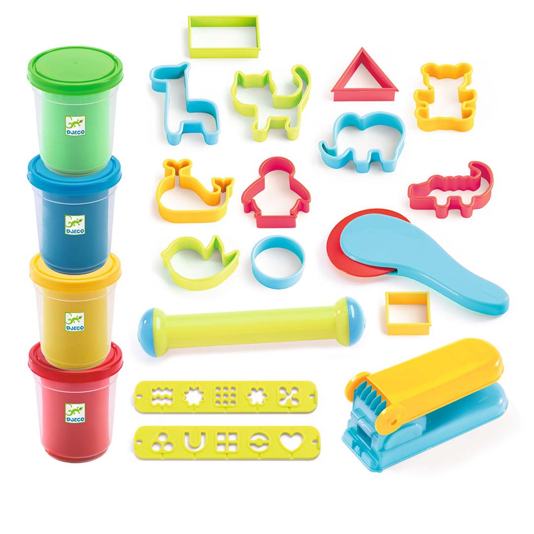 djeco pâte à modeler avec 4 pots et 15 accessoires