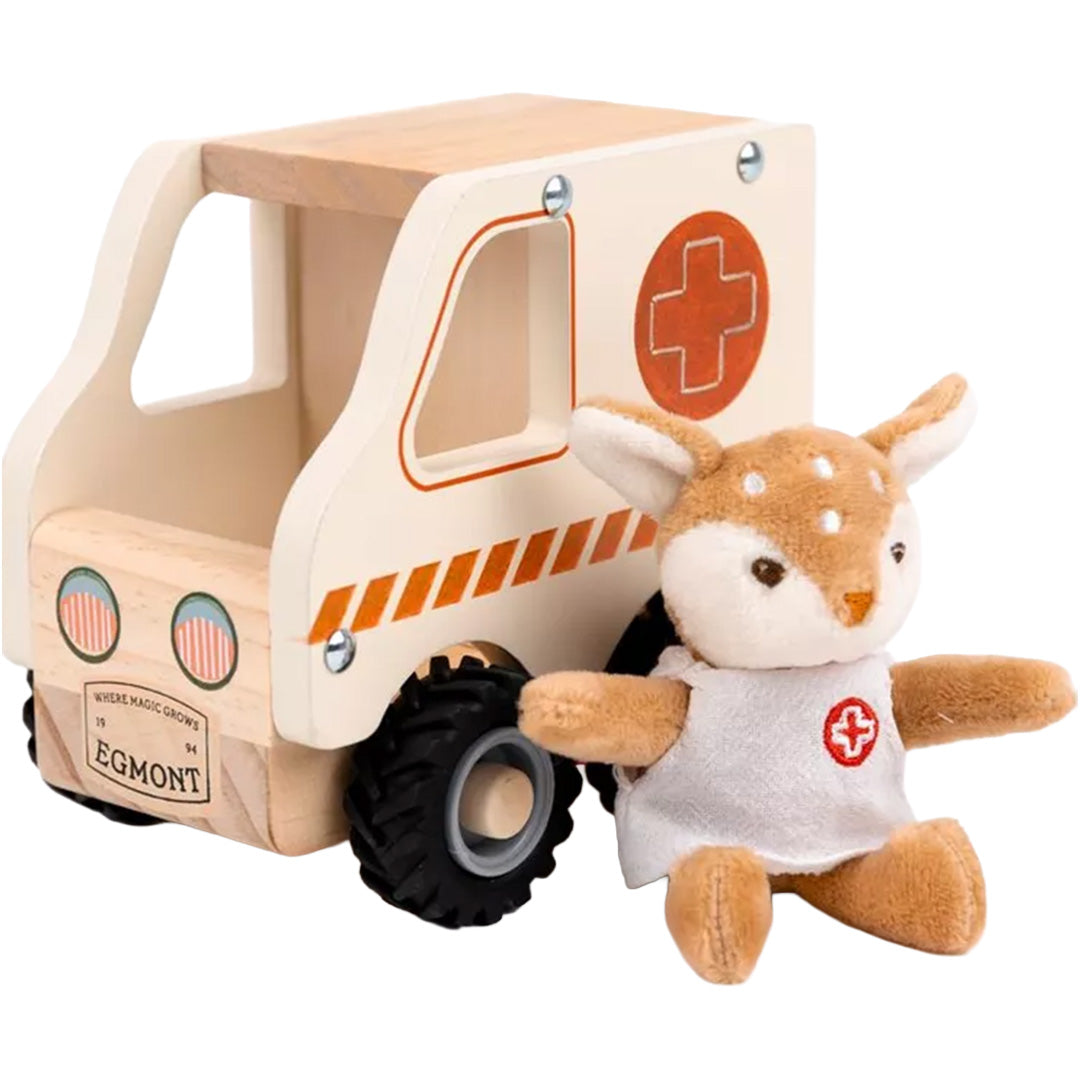 Egmont Toys houten ambulance met een knuffelhertje in dokterskleding ernaast.