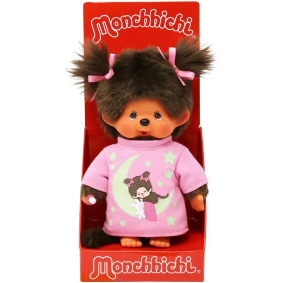 Monchhichi meisje pop in de rode verpakking.