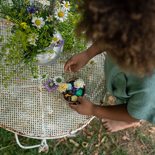 grapat houten nins® poppetjes baby's in een kom - donker - 6st | 22-180B | 3