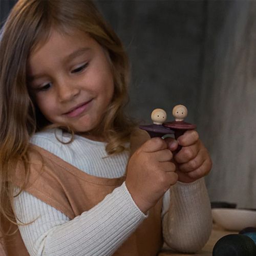 grapat houten poppetje in bakje - geel | 21-227 | 3