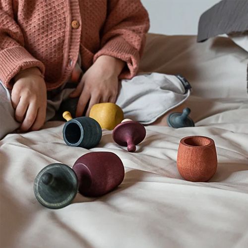 grapat houten poppetje in bakje - geel | 21-227 | 5