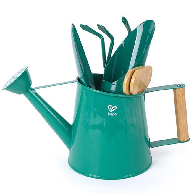Hape tuingereedschap set met groene gieter en diverse gereedschappen.