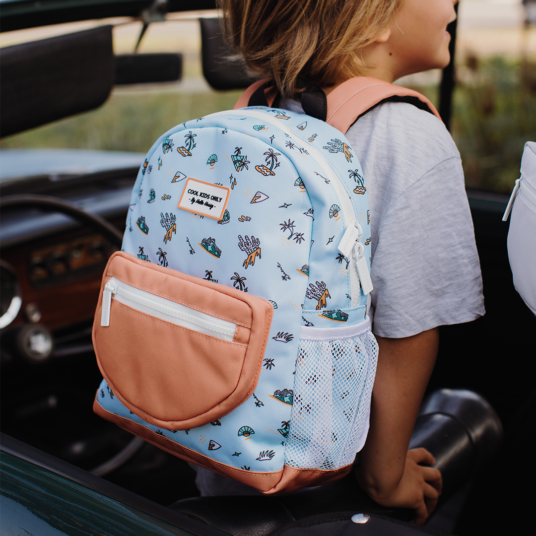 hello hossy rugzak blue island - 38 cm | SAC-P-028-6ANS | 1