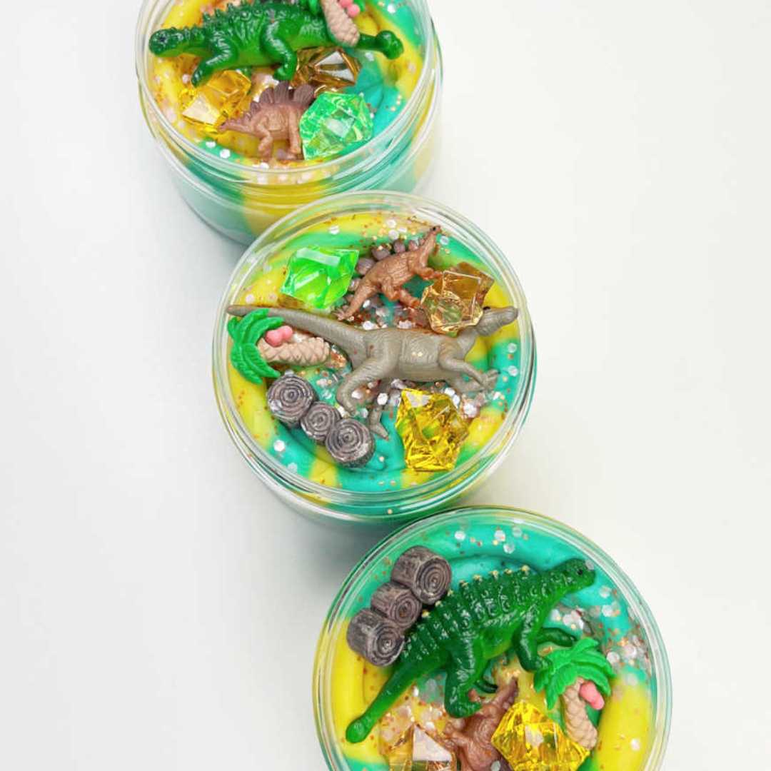 invitation to imaginespeelklei surprise pot - dinosaur | 6096039727739 | 2