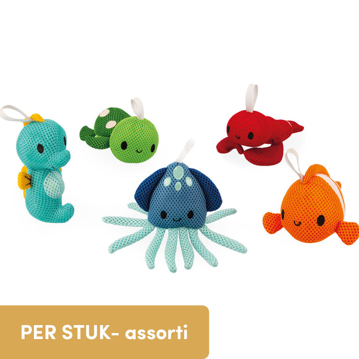 Vijf verschillende Janod badspeelgoed zeedieren, waaronder een zeepaardje, schildpad, inktvis, kreeft en clownvis, als assorti collectie.