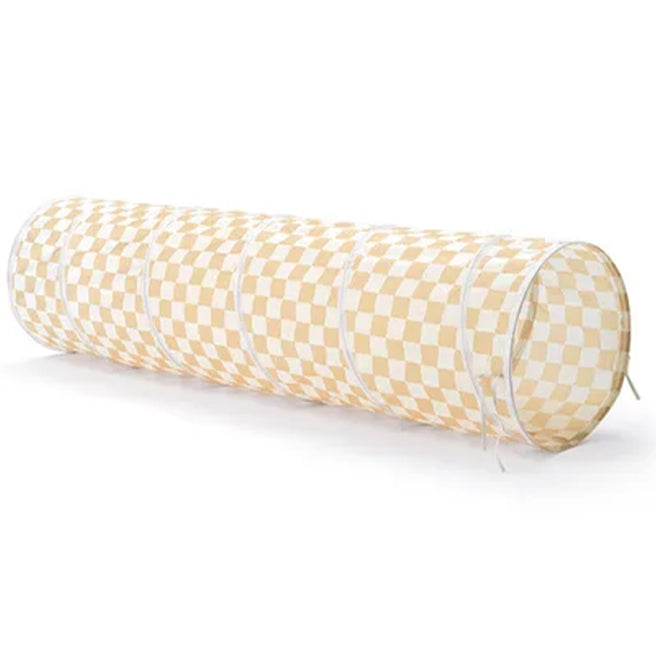 Kids Concept speeltunnel met geel geruit patroon op een witte achtergrond.