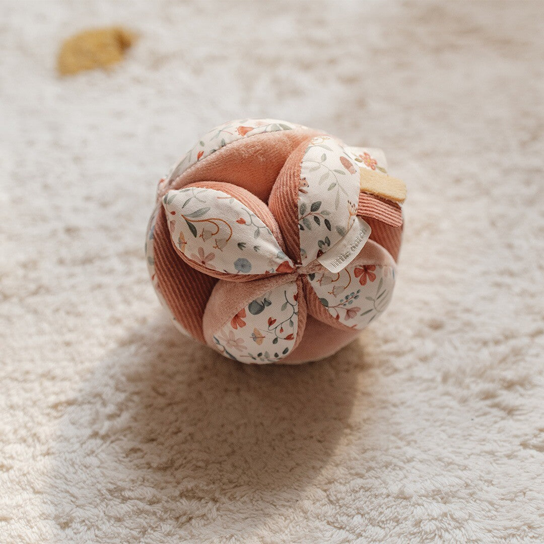 little dutch sensorische babybal fairy garden | LD9025 | 2