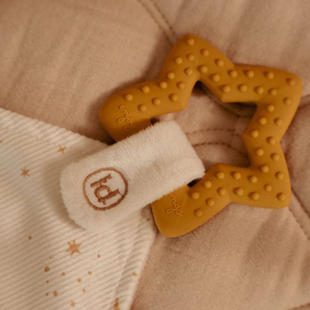 little dutch doudou avec anneau de dentition
