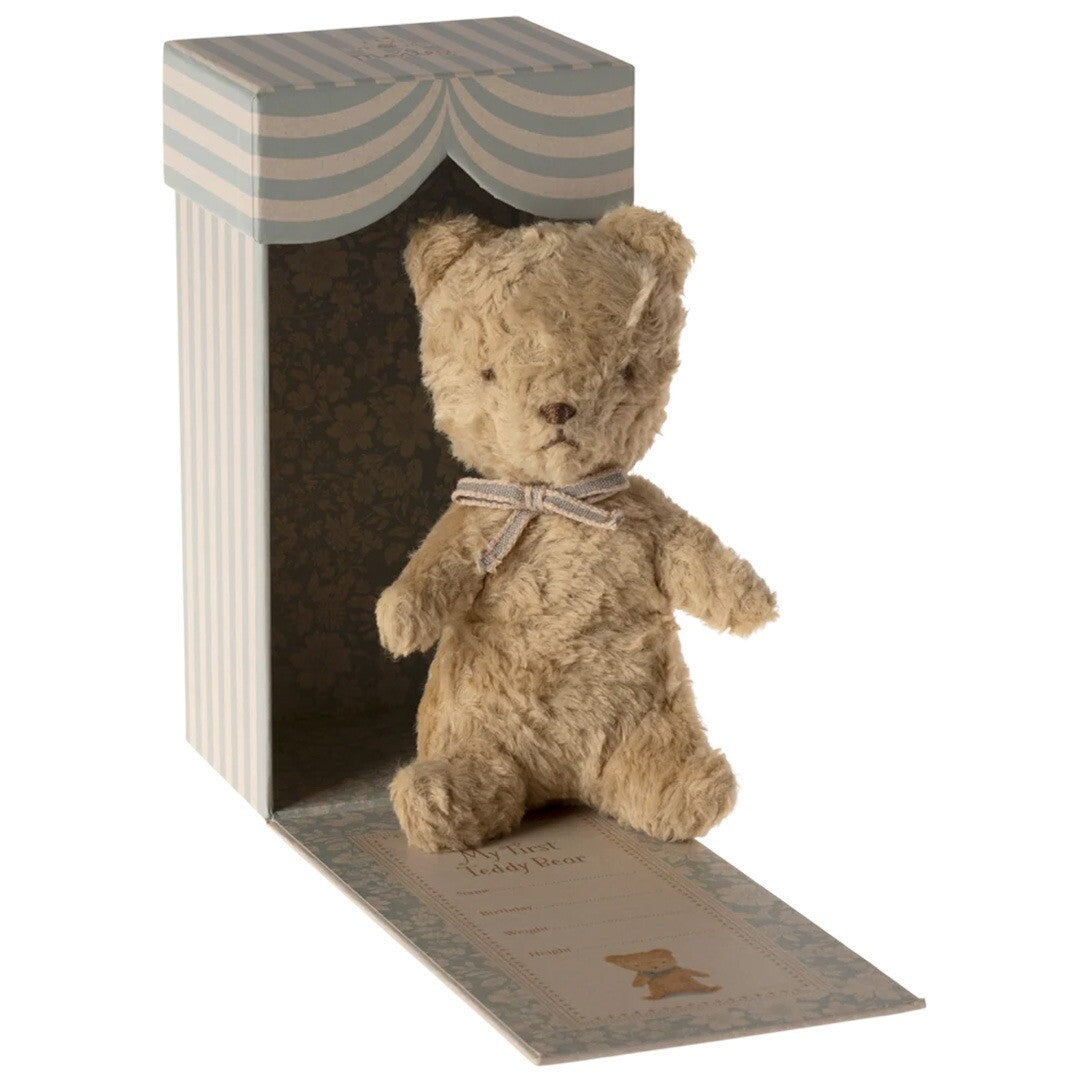 maileg knuffelbeer my first teddy met strik  - sand - 19 cm  | 16-4997-01 | 3