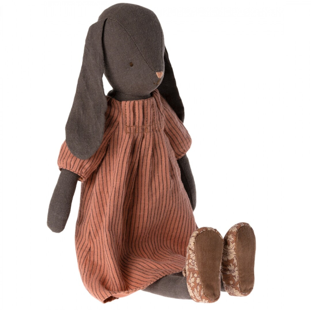 maileg knuffelkonijn gestreepte jurk en schoenen - maat 3 - 42 cm | 16-3304-00 | 1