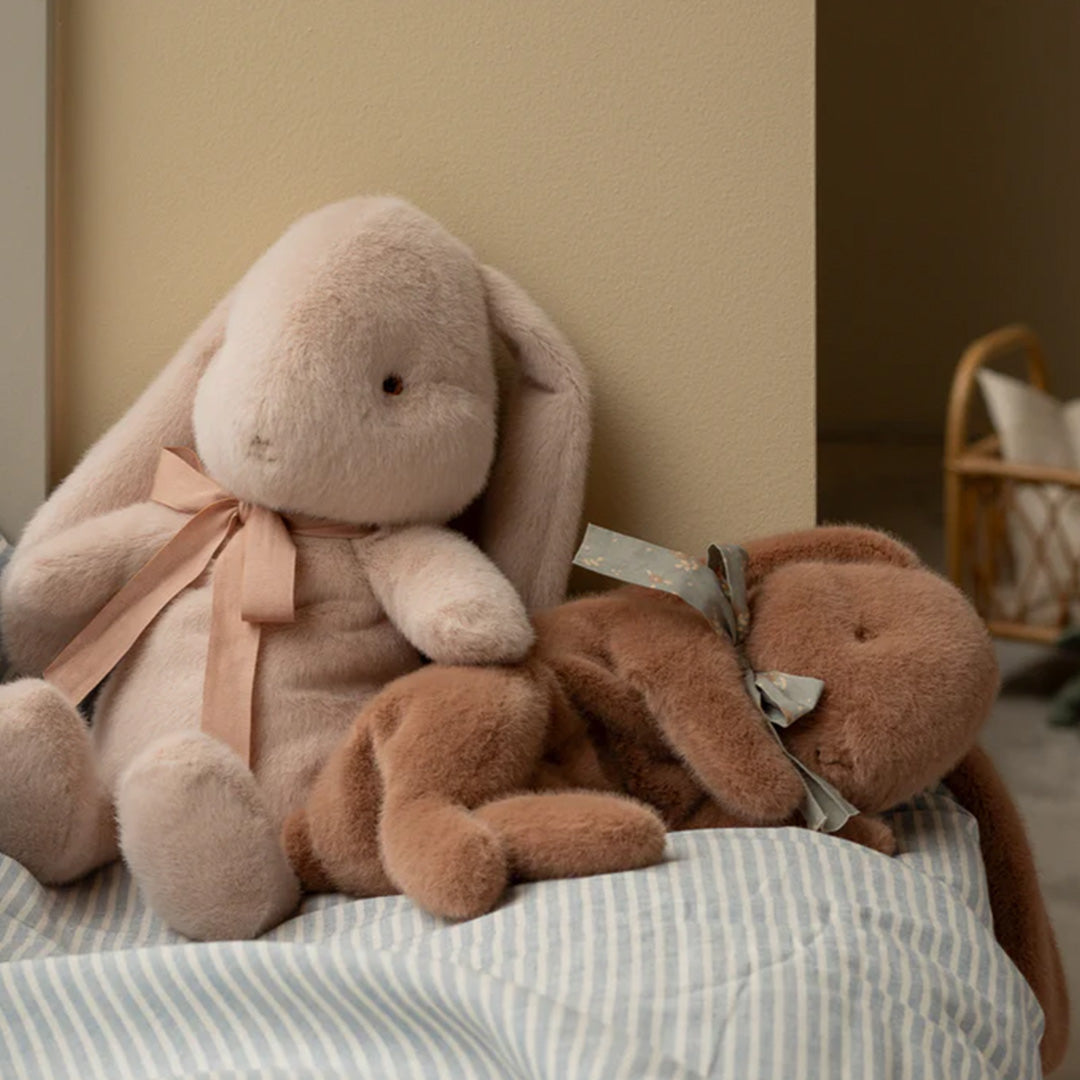 maileg knuffelkonijn sleeping bunny plush - soft brown - 28 cm | 16-5990-01 | 1