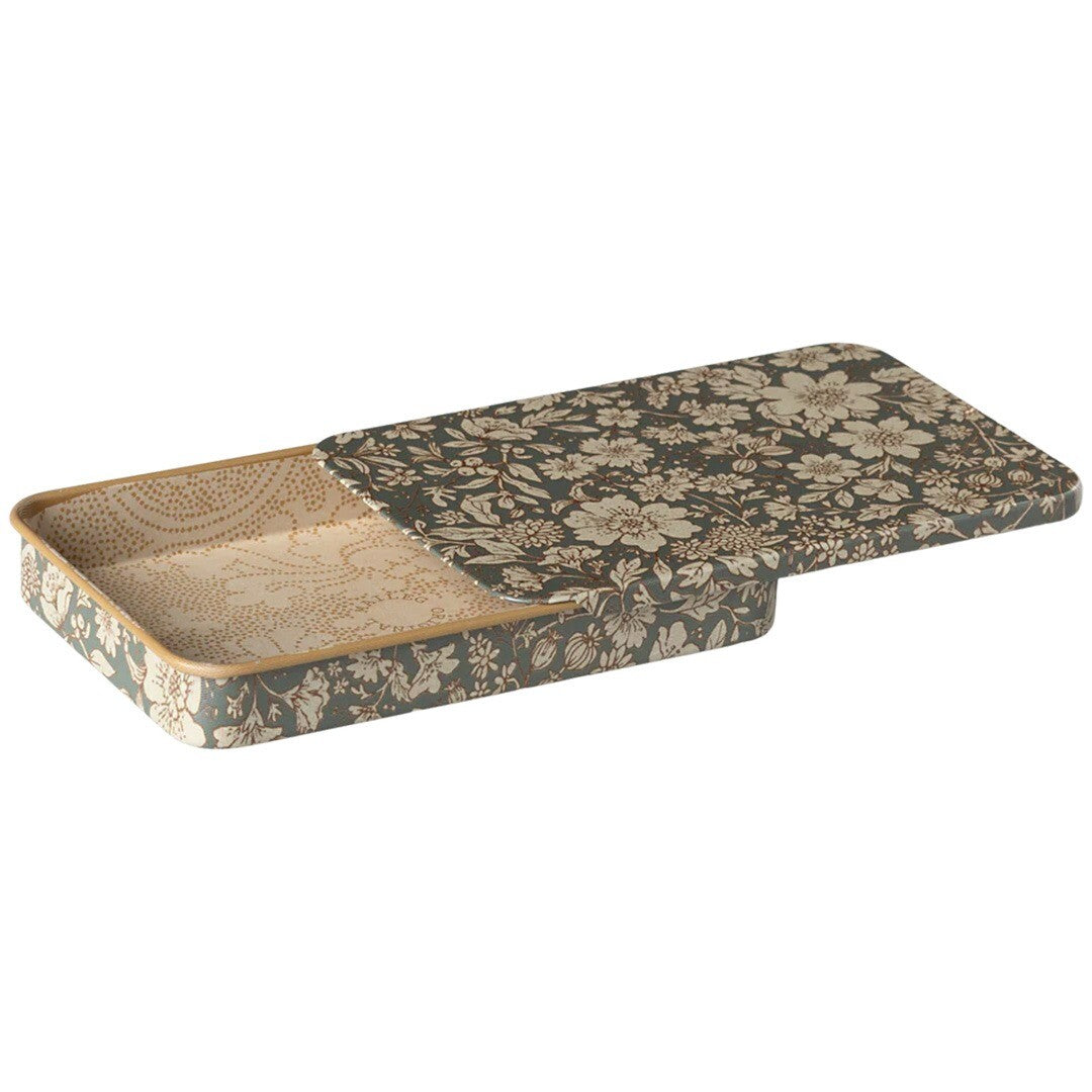 maileg metalen doos met schuifdeksel - blue blossom | 19-4603-00 | 1