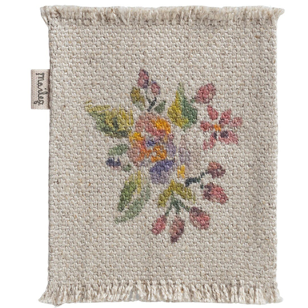 maileg poppenhuis vloerkleed flowers  - 9 cm | 11-4410-00 | 0