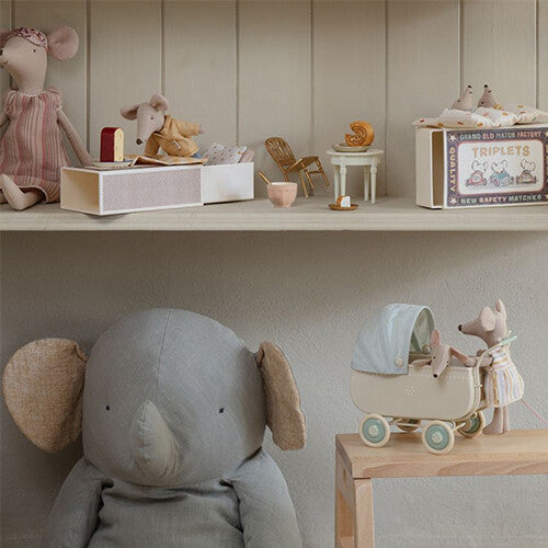 maileg poppenwagen - micro - blue - 15 cm | 11-2103-01 | 1