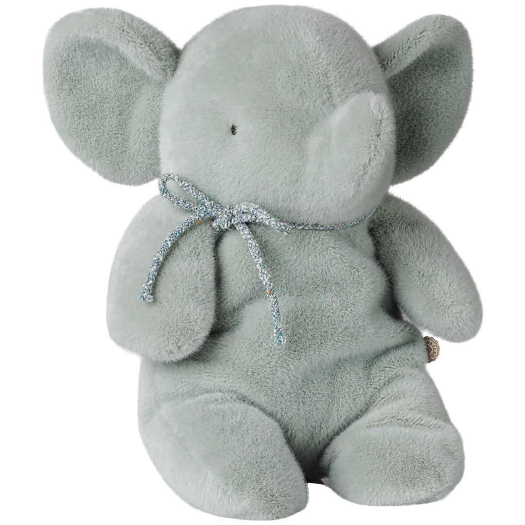 Maileg pluchen knuffelolifant in zacht mintgroen met een strikje om de nek.