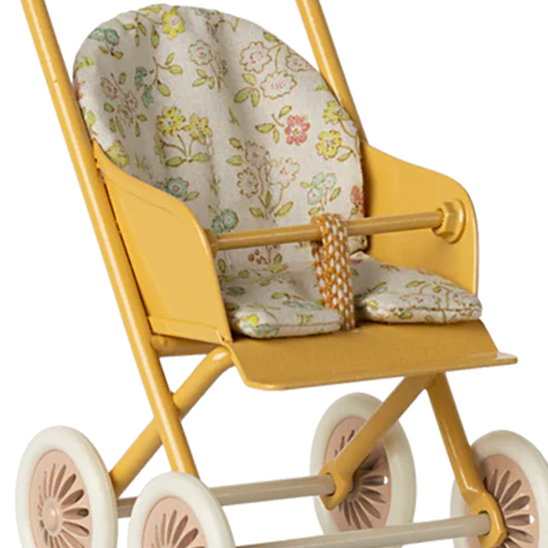 maileg-poppenwagen-micro-yellow-13-cm-11-5108-02-4