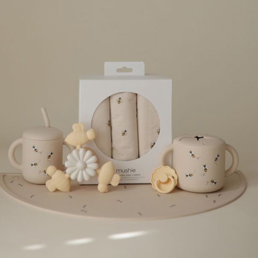 mushie tasse à collation en silicone - abeilles