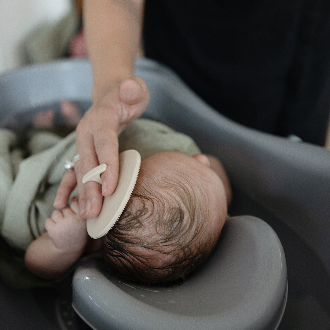 mushie babyborstel anti-berg - natural - cambridge blue - 2st | 70.709.02  | 2