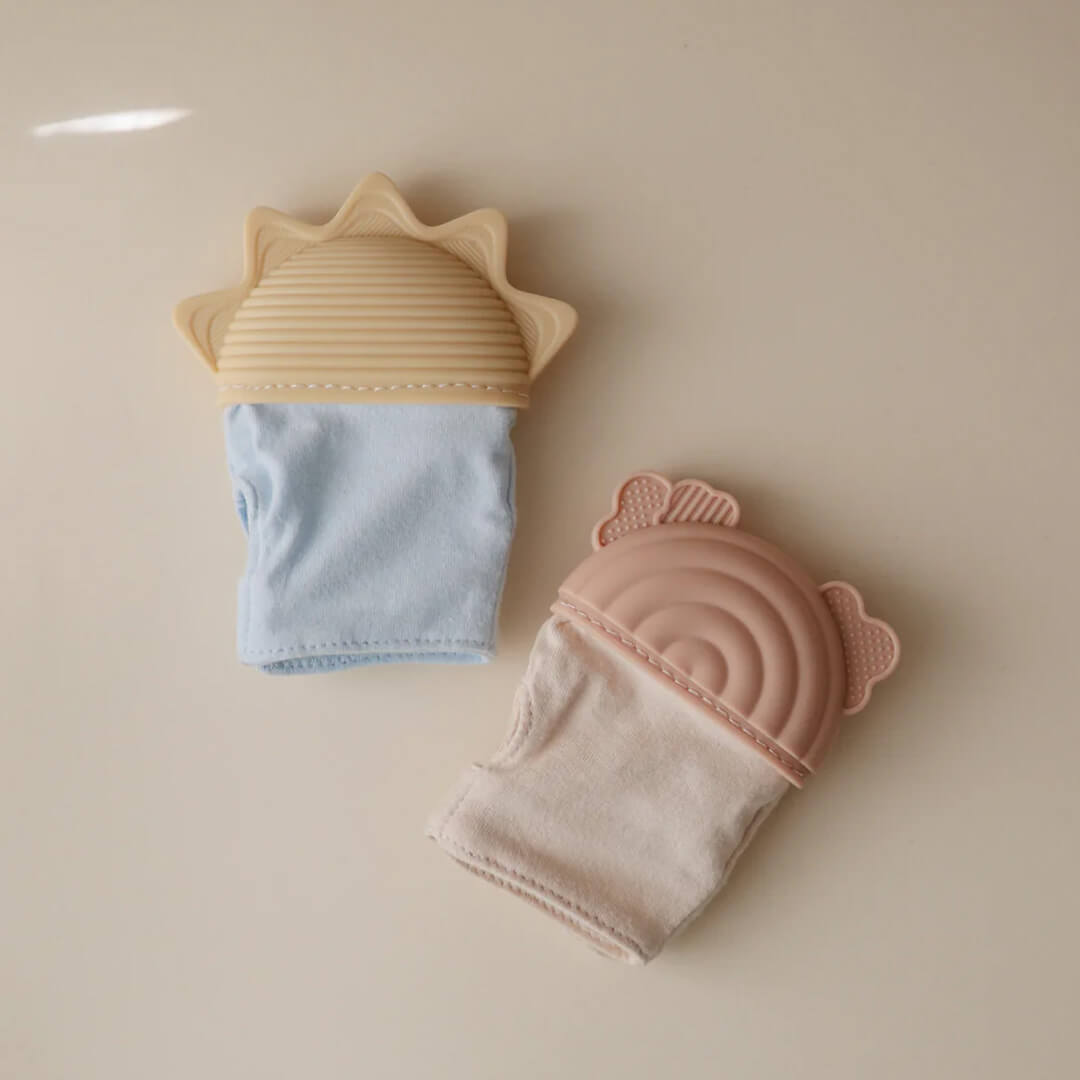 mushie bijthandschoen regenboog - blush | 70.093.02 | 3