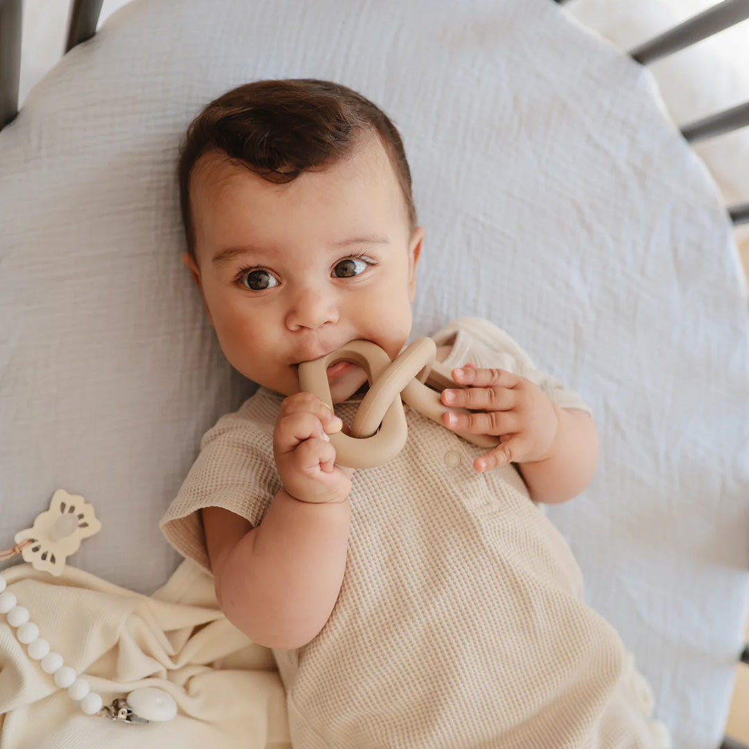 mushie bijtspeelgoed links - natural | 70.033.04 | 1