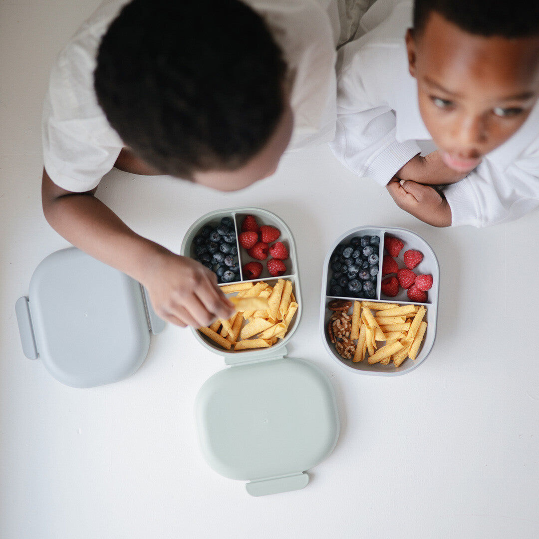 mushie lunchbox met bestek - sage | 70.063.03 | 2