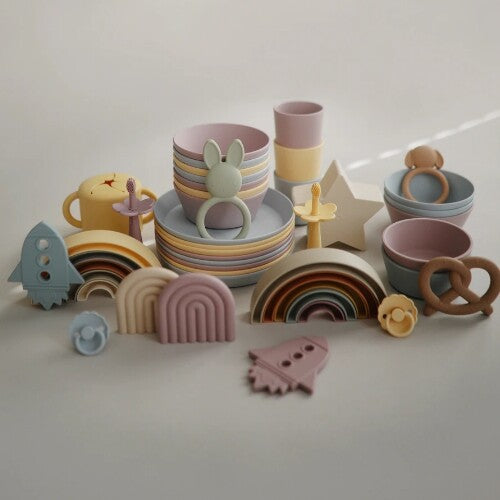 mushie siliconen kindertandenborstel bloem - soft lilac | 70.046.02 | 2