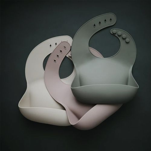 mushie siliconen slabbetje shifting sand | 70.001.11  | 3