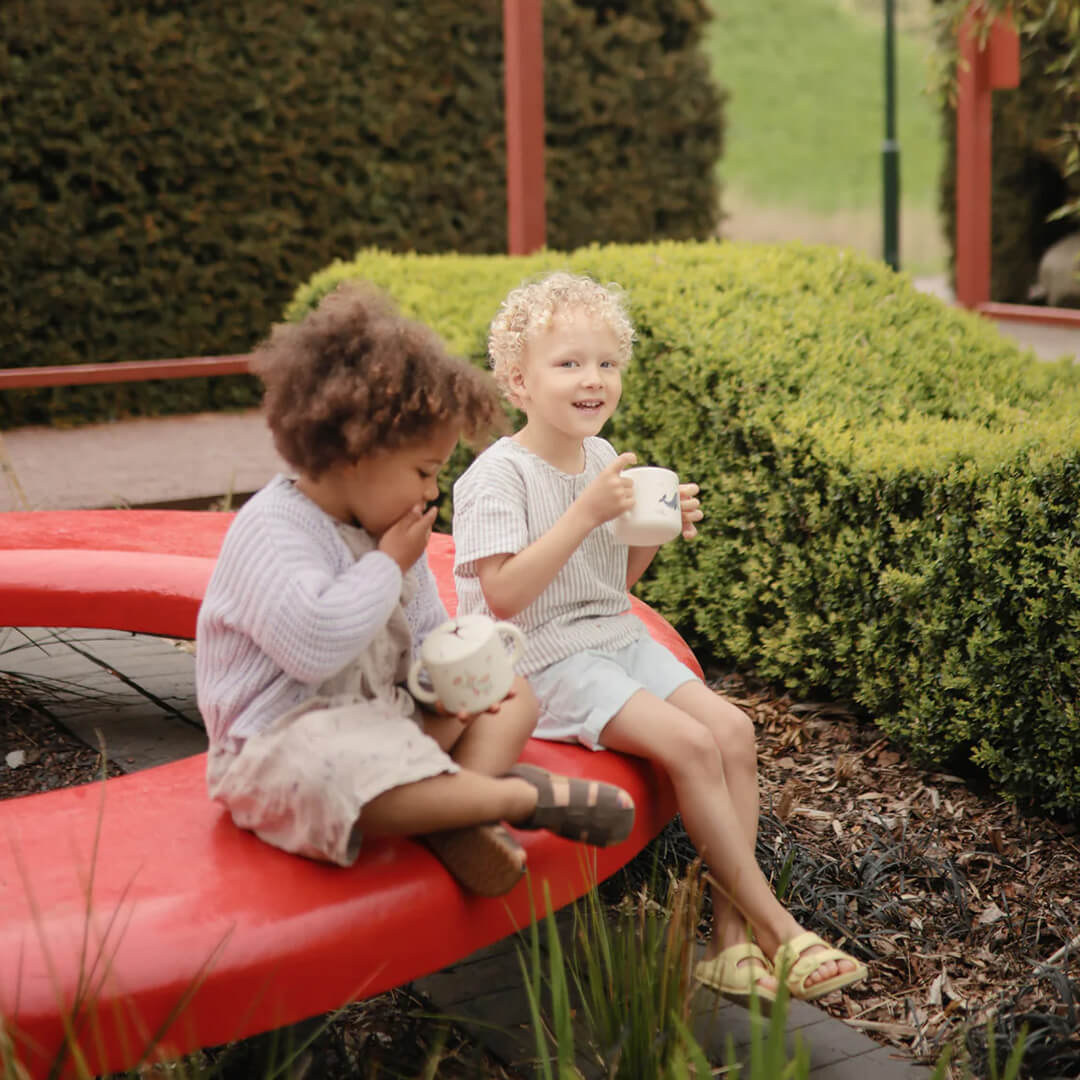 mushie siliconen snackbeker - pink flowers | 70.026.60 | 2