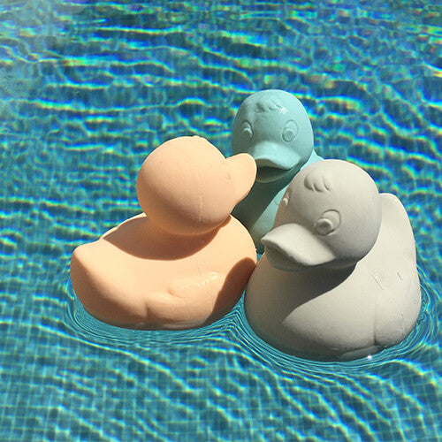 oli & carol bijt- & badspeelgoed badeend - nude | L-DSM-UNIT-NUDE US | 3