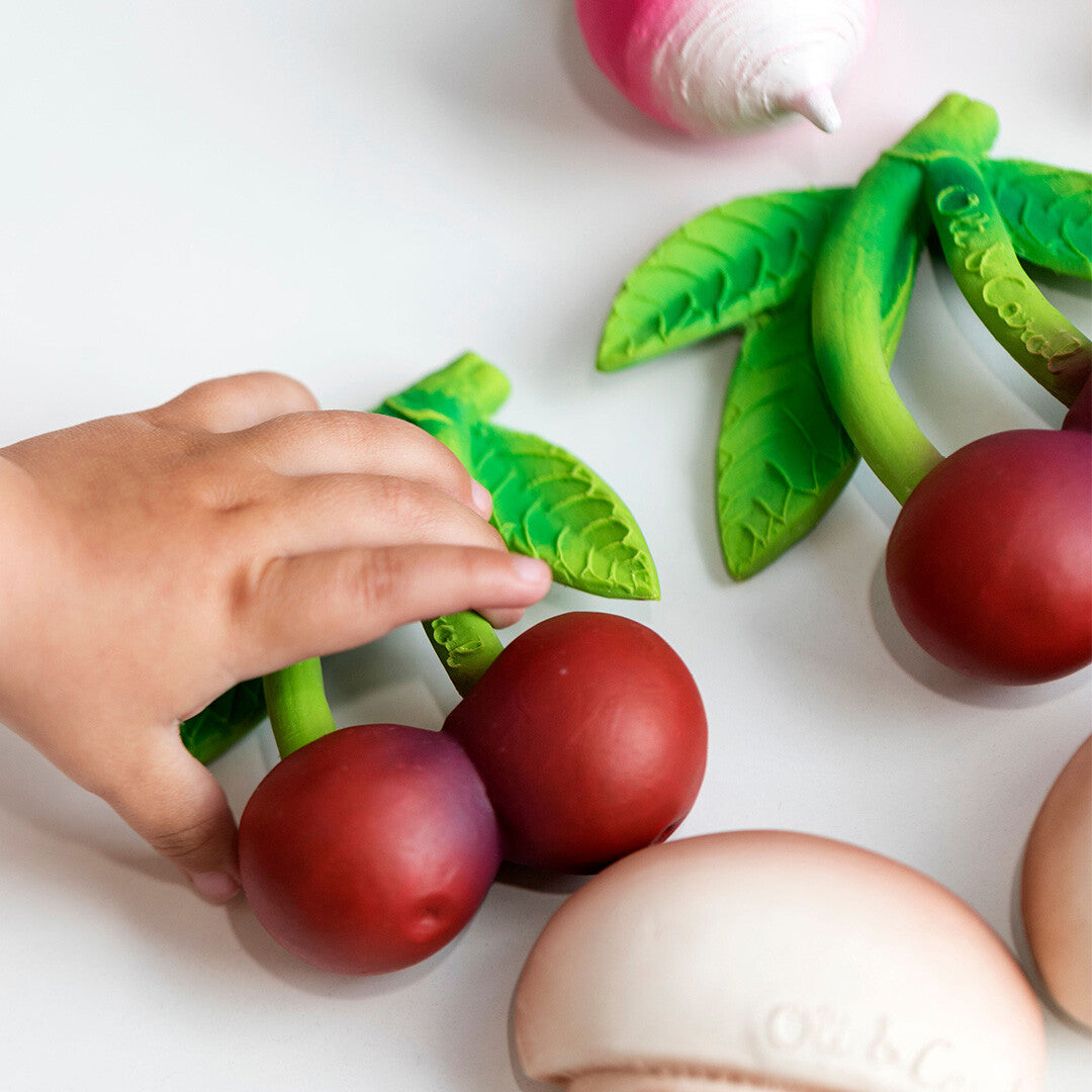 oli & carol bijt- & badspeelgoed kersen  | L-M CHERRY-UNIT | 1