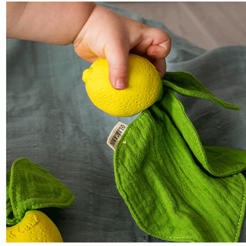 oli & carol knuffeldoek en bijtspeeltje limoen john | L-MINDOU-LEMON | 6