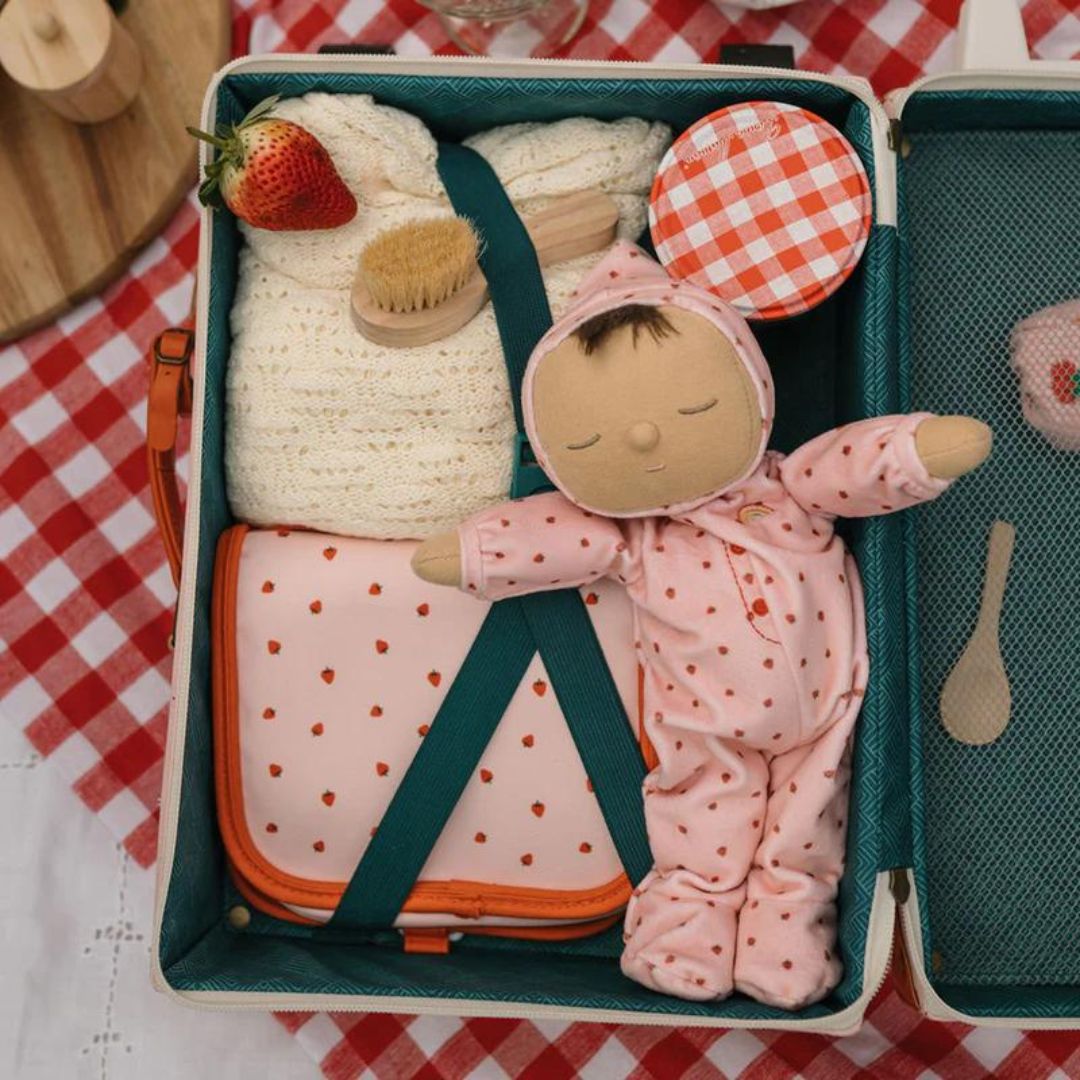 olli ella lappenpop dozy dinkum doll - pip - strawberry - 32 cm  | OEKDOZDOZ-ST-O | 2