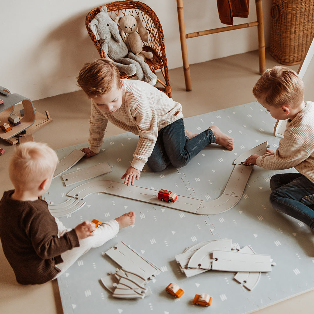 play&go 2-in-1 foam speelmat eevaa - road - 180x120 cm | 4895250600980 | 4