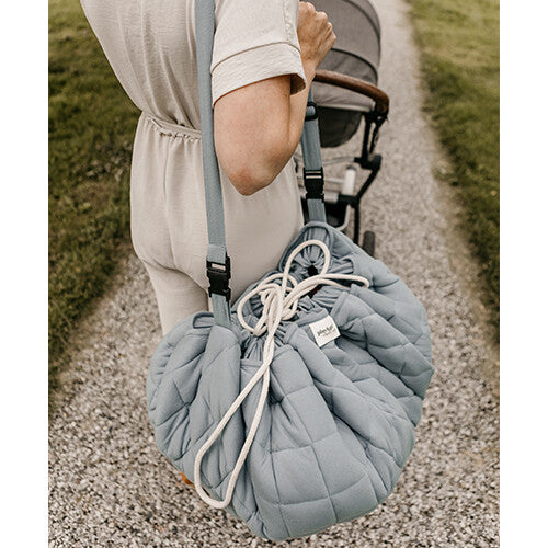 play&go soft baby speelkleed en reistas organic - dusty blue | 4897095301329 | 9