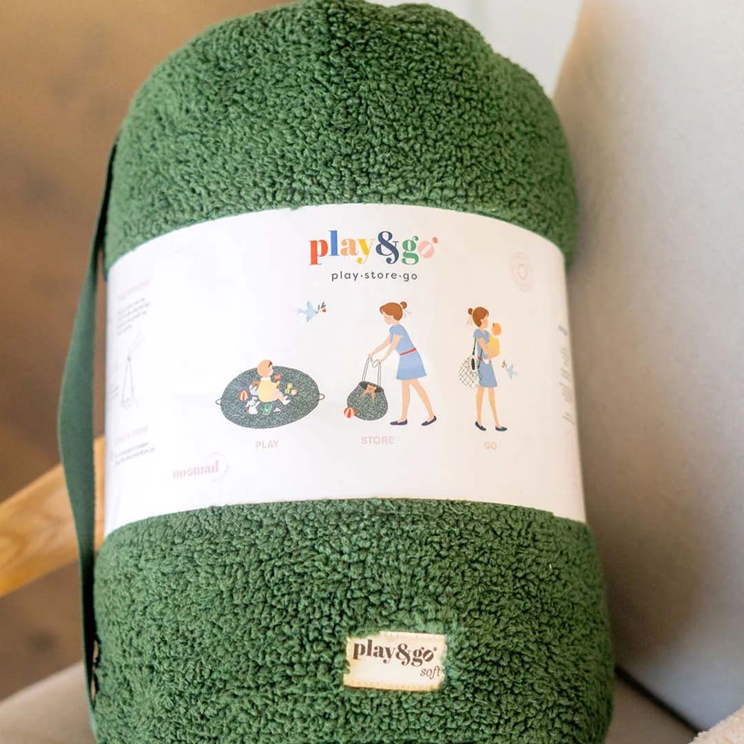 Verpakking van het play&go donkergroene teddy babyspeelkleed en tas.
