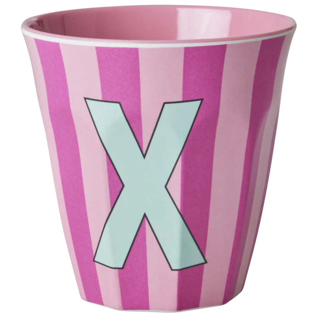 rice alfabetbeker X - streepjes - roze - 250 ml | MELCU-ALPSTRXI | 1