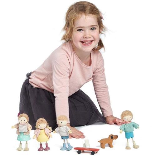 tender leaf toys poppenhuispop edward & zijn skateboard - 12 cm | 4608145 | 2