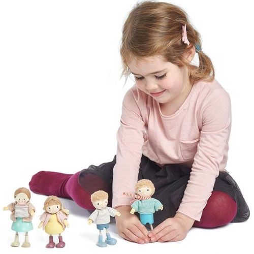 tender leaf toys poppenhuispop edward & zijn skateboard - 12 cm | 4608145 | 3